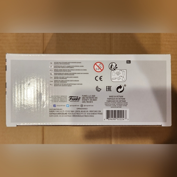 Funko Pop! The Office Scranton Boys - 2 Pack - Michael and Dwight FYE Exclusive - Picture 4 of 6